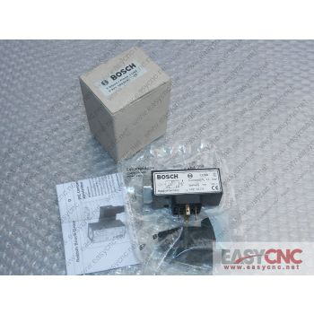 0-821-100-015 Bosch cable socket new