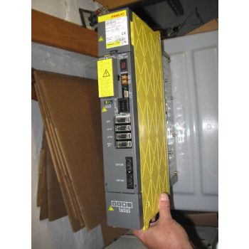 A06B-6096-H205 Fanuc servo amplifier module fssb SVM2-20/40 used