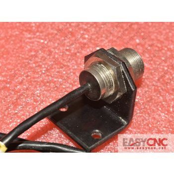 E2CA-X5A Omron proximity sensor used