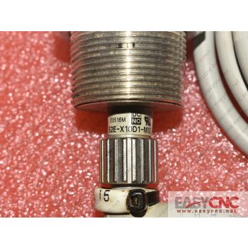 E2E-X10D1-M1G Omron proximity switch used