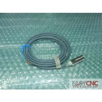 E2E-X3D2-U Omron proximity switcy new no box