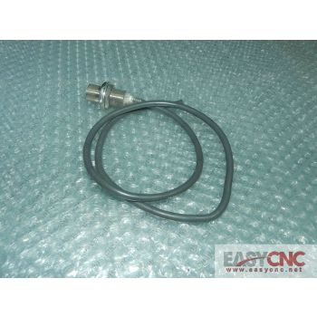 E2E-X5F1 Omron proximity switcy used