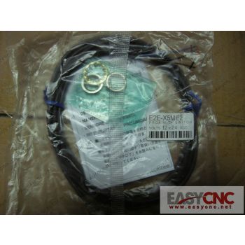 E2E-X5ME2 Omron photoelectric switch new