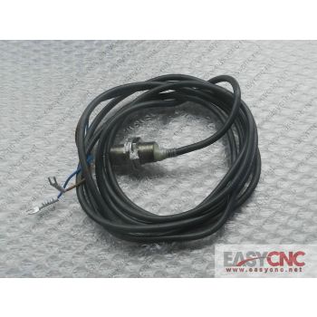 E2E-X7D1-N Omron proximity sensor used