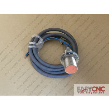 E2E-X7D1-U Omron proximity sensor used