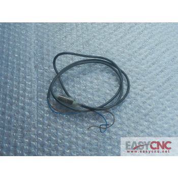 E2E-X8MD1 Omron proximity switch used