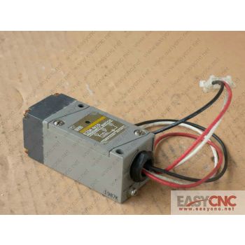 E2M-N10 prxmity switch used