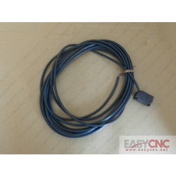 E3Z-T61K-L Omron compact photoelectric sensor with built-in amplifier new