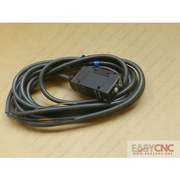 E3S-AR61 Omron photoelectric sensor new
