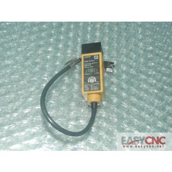 E3S-R1E4 Omron photoelectric switch used