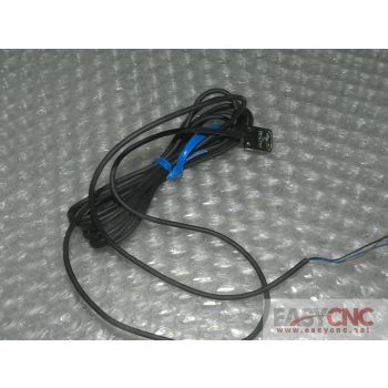 E3T-FT13 Omron photoelectric switch new no box