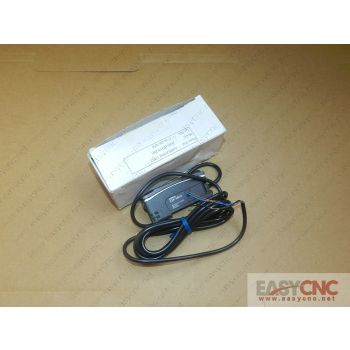 E3X-HD11(2M) Omron fiber amplifier new