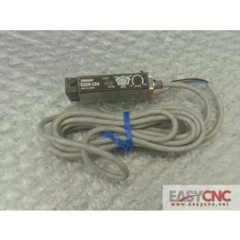 E3XR-CE4 Omron sensor new