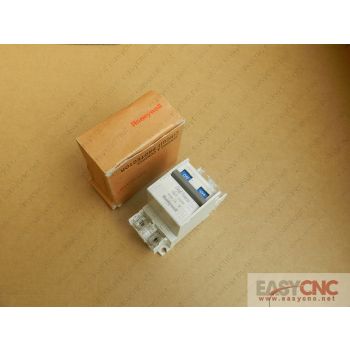 GCP-32ANM1A Honeywell circuit protector new
