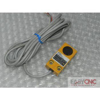 TL-W5E2 Omron proximity switch used