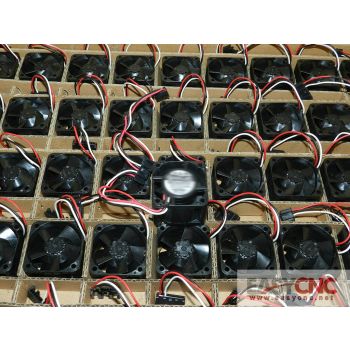 A90L-0001-0580#C 9WF0424H305 Sanyo fan 24VDC 0.095A 40*40*28mm new